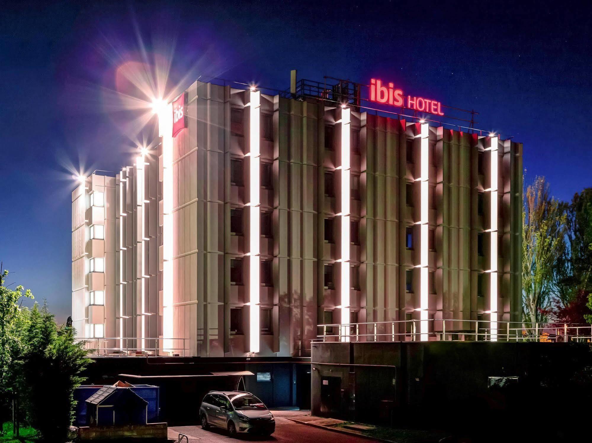 Hotel Ibis Lyon Est Bron Zewnętrze zdjęcie